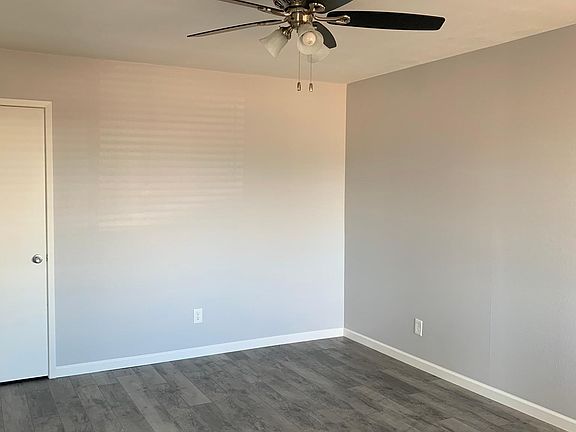 5th image of 2103 E Betty Elyse Ln