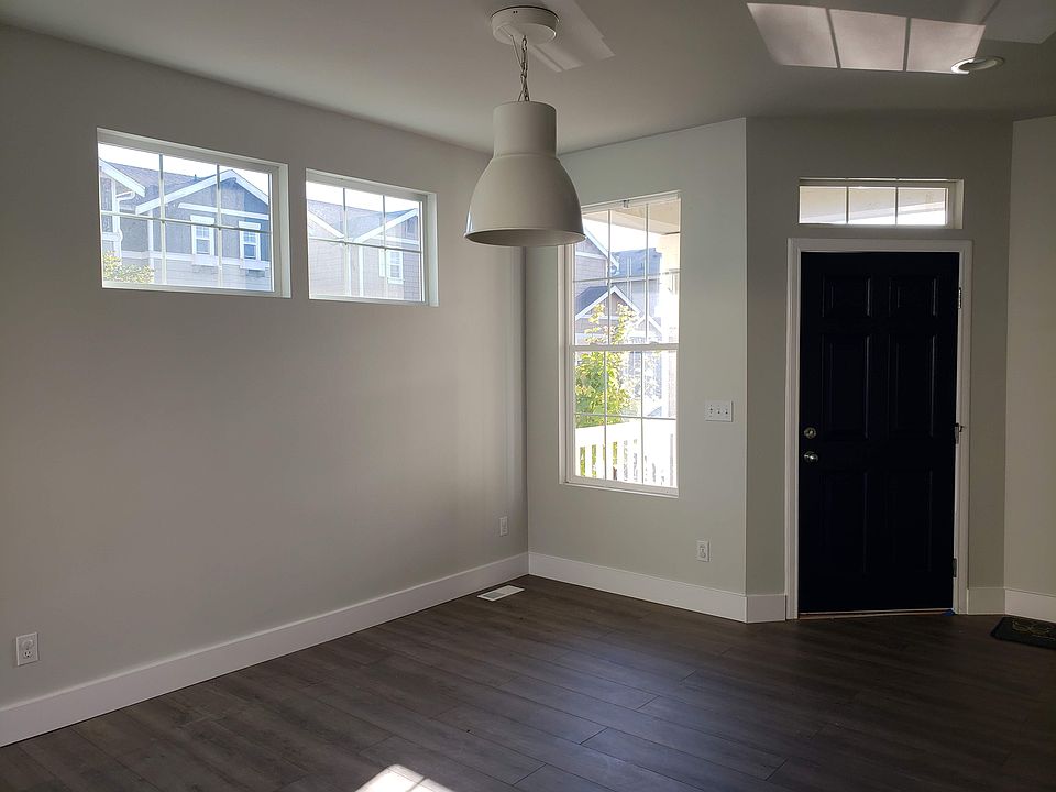 1st image of 14328 NE 186th Pl