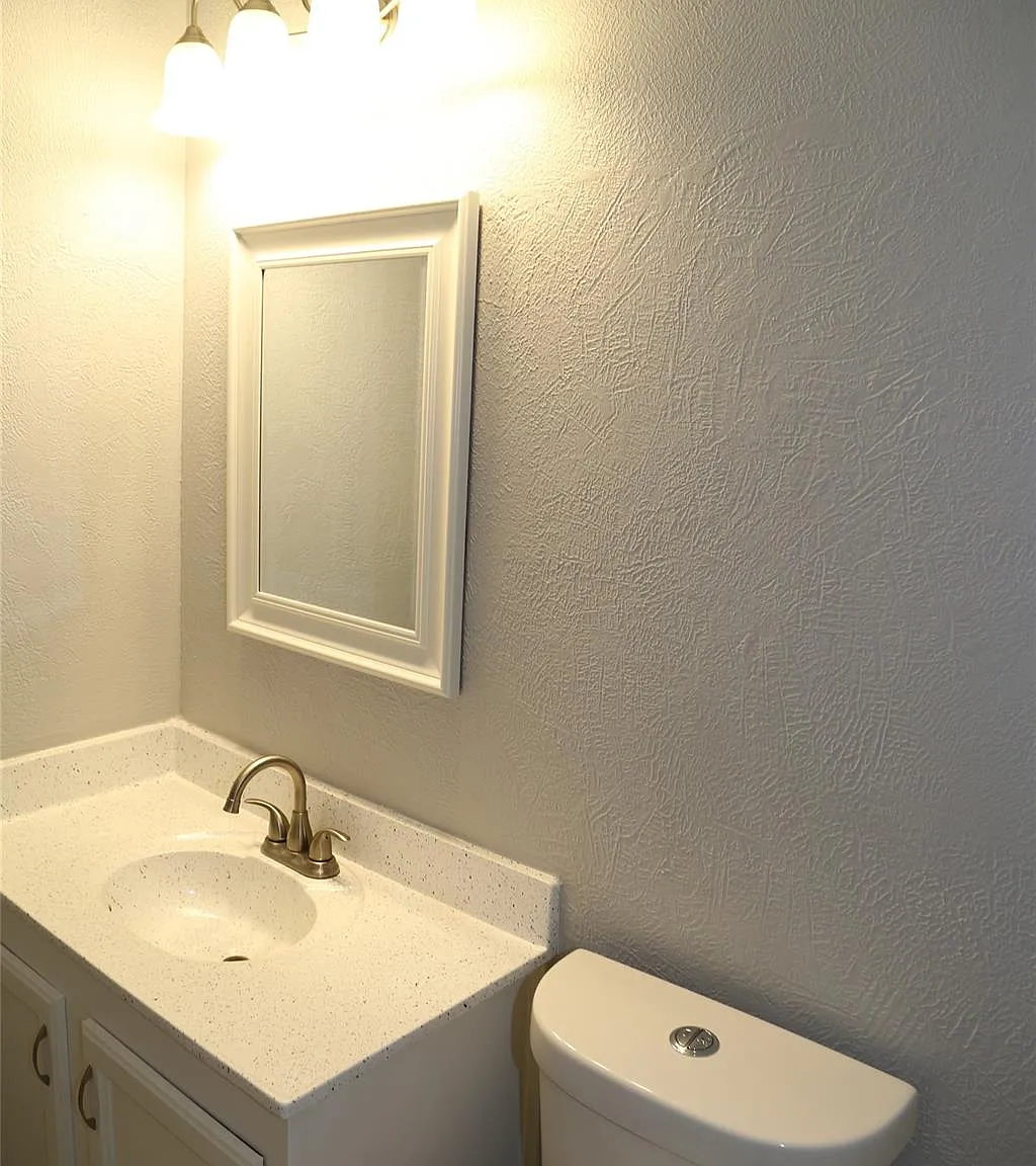 3 bed, 1744 sqft, $2,195 — Photo 3