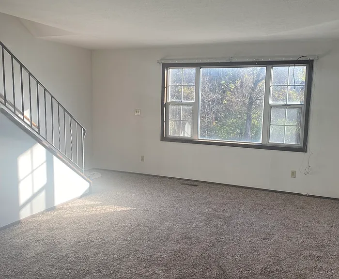 426 Tracy Ln #10 — Photo 9