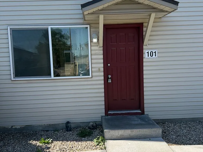 1228 S Juniper St — Photo 1