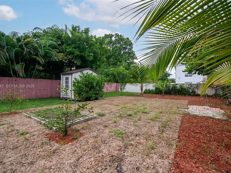 2241 Madison St — Photo 22