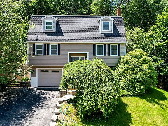 2nd image of 26 Holbrook Drive