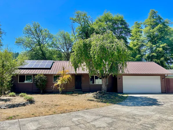 144 Belindy Cir, Grants Pass, OR 97527