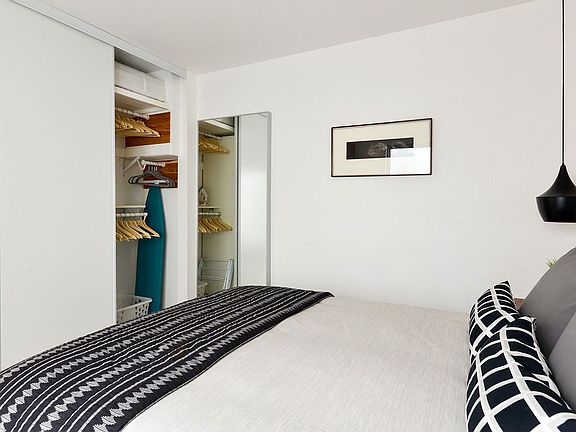 3rd image of 75 Hancock St #1