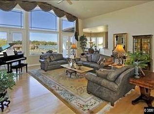 2850 Lake Ridge Shrs E, Reno, NV 89519