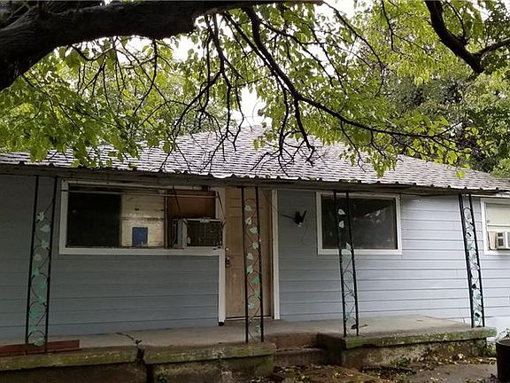 3rd image of 3814 Tumalo Trl