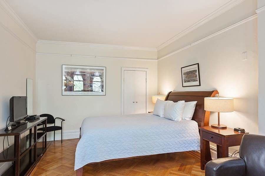 2nd image of 30 Pierrepont St APT 4