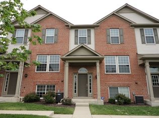 637 Conservatory Ln, Aurora, IL 60502