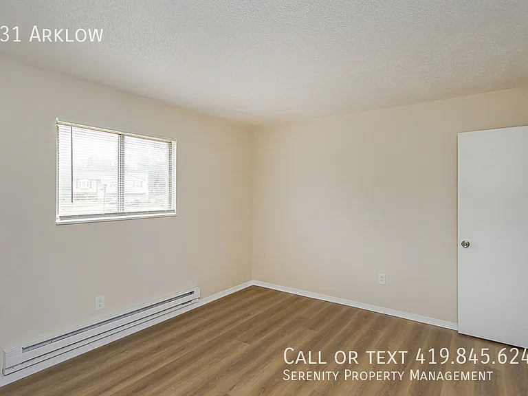 131 Arklow Dr — Photo 6