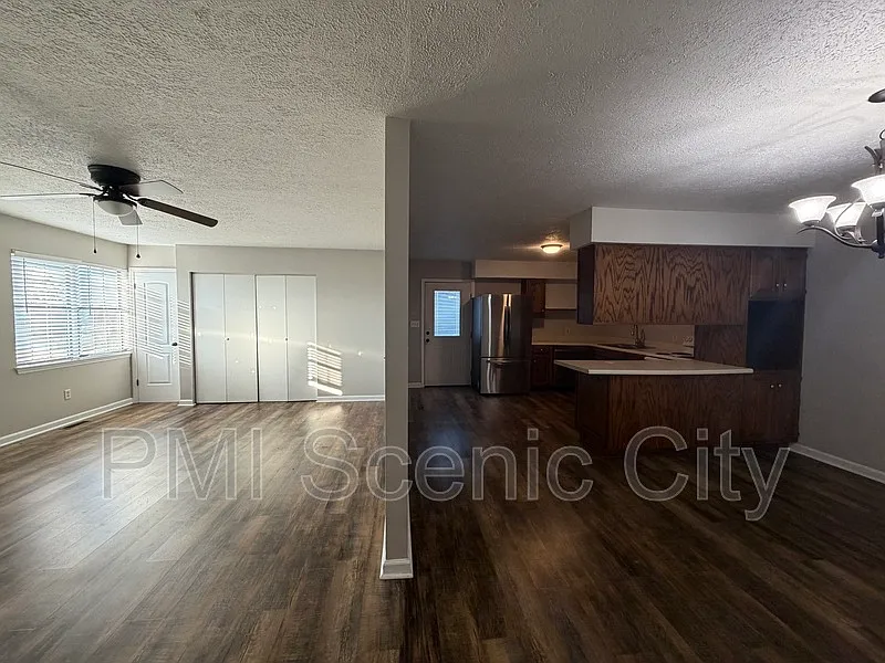 1 bed, 1.0 bath, 720 sqft, $1,150 — Photo 3