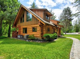 1300 W Evans Creek Rd, Rogue River, OR 97537