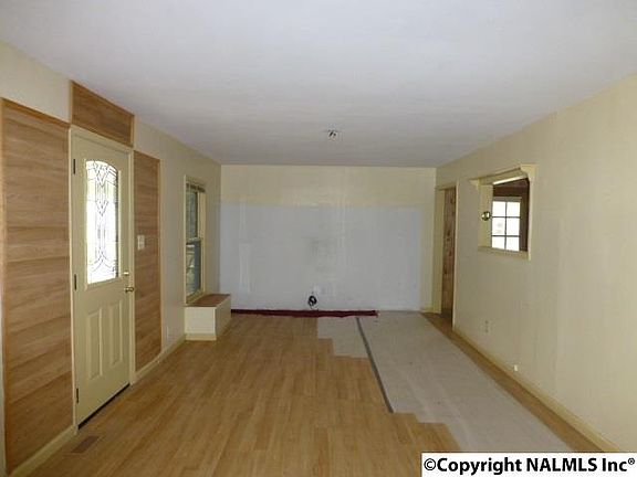 2nd image of 1214 Halsey Ave NE