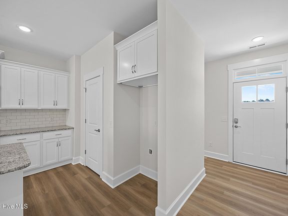 4th image of 1022 Lake House Road #4