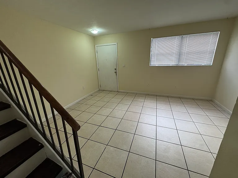 1111 NW 43rd Ave #207 — Photo 15