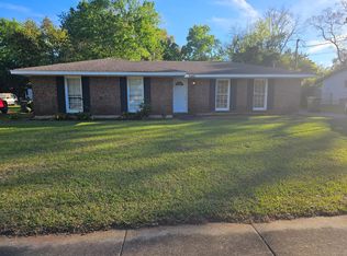 5802 Pinebrook Dr, Montgomery, AL 36117