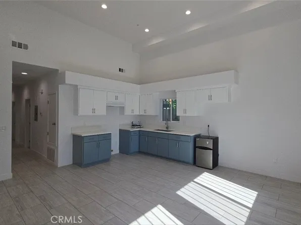 10413 1/2 Avalon Blvd, Los Angeles, CA 90003