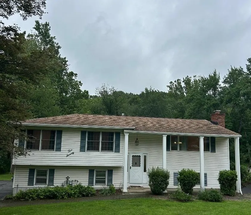 470 Vreeland Ave