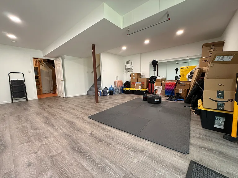 120 Village Dr — Photo 40