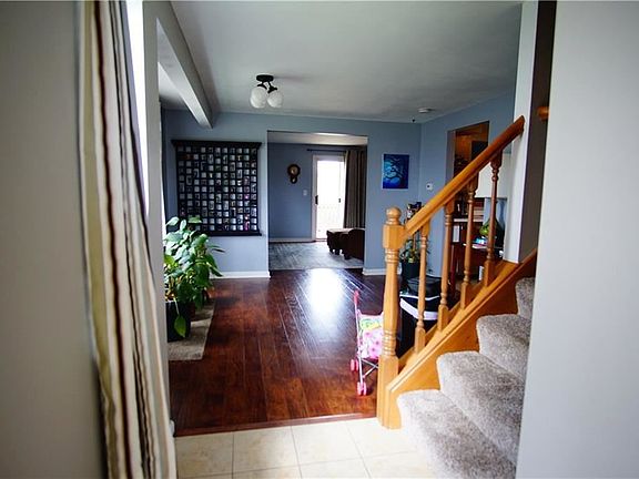4th image of 8813 New Country Dr