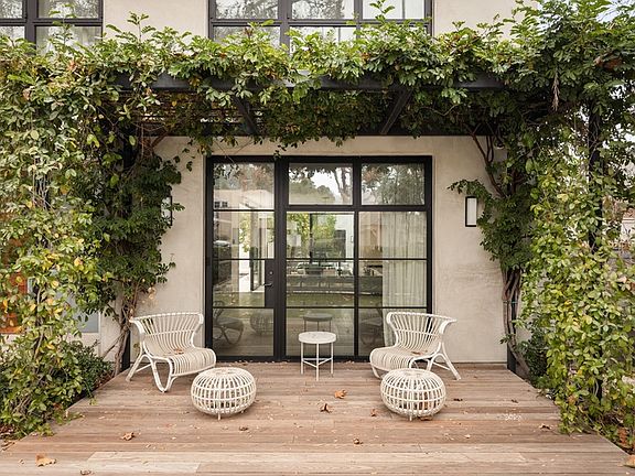 4th image of 12201 Cantura St #1