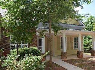 716 Crooked Creek Dr, Dahlonega, GA 30533