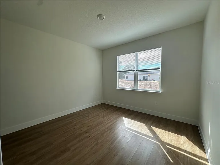 1323 E Derby Dr — Photo 17