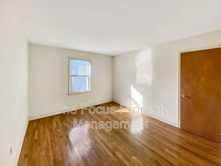 315 N Arch St — Photo 12