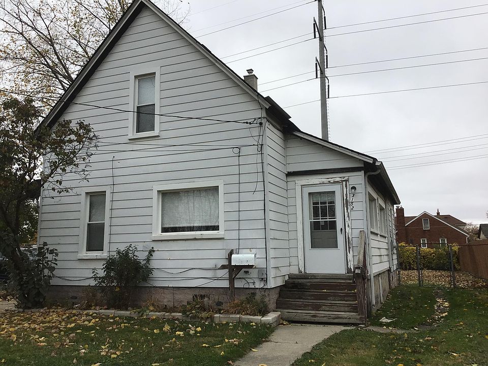 1st image of 3152 9th St