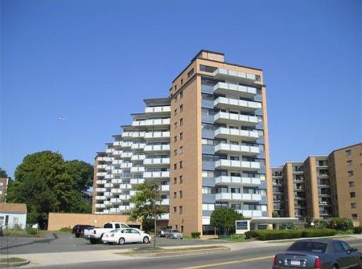 1st image of 300 Lynn Shore Dr APT 503