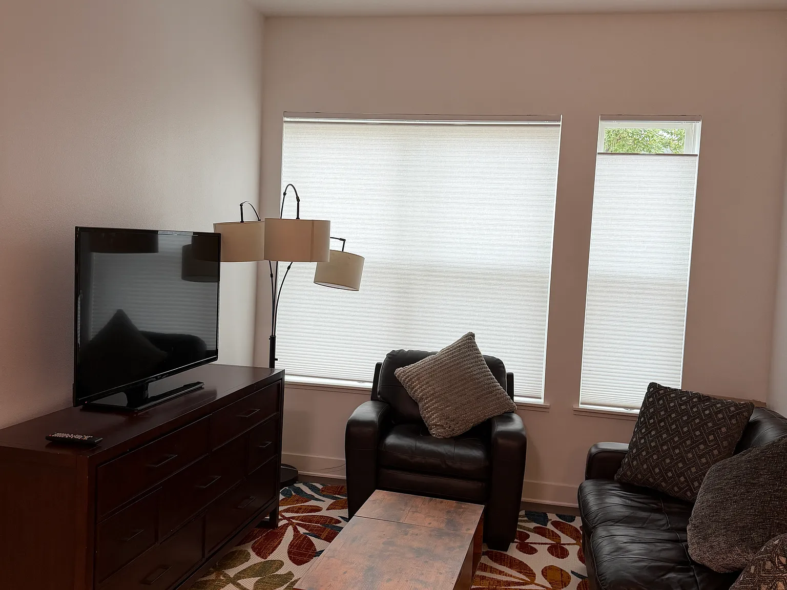 1707 Walnut St — Photo 3