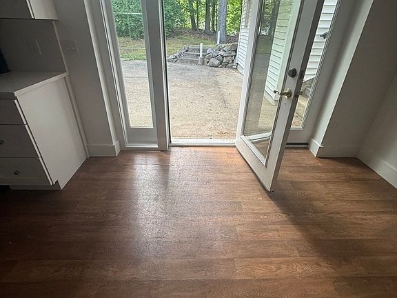 2nd image of 71 Pine St #1