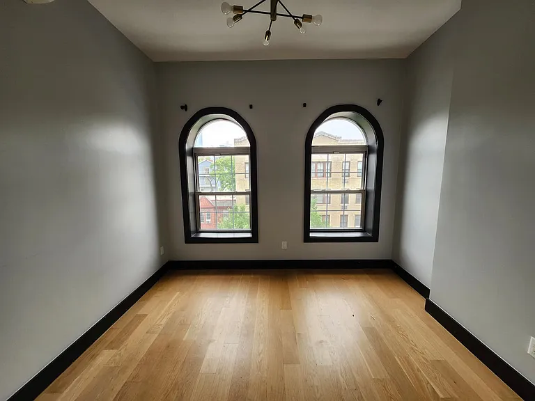 41 Van Wagenen Ave #L4 — Photo 2