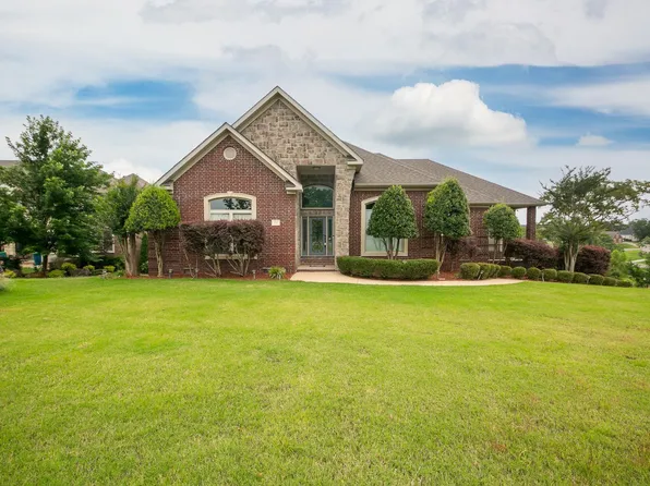 706 Greystone Blvd, Cabot, AR 72023