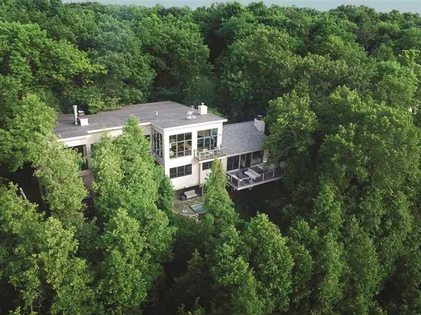 5281 Rockwood Point Dr, New Franken, WI 54229