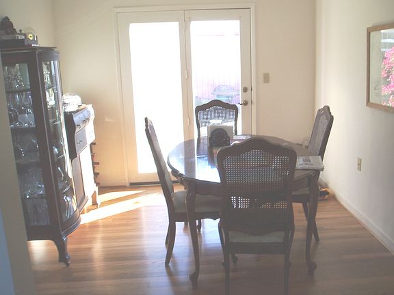 4th image of 236 Glenwood Ave