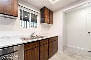 1675 Jupiter Ct #D — Photo 6