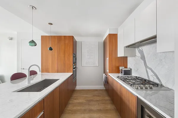 Rented by Compass | media 7