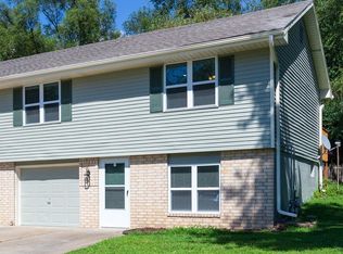 105 Baker St #A, Buckner, MO 64016
