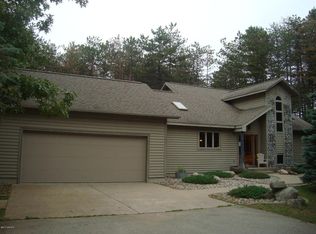 5745 Nash Rd, Saranac, MI 48881