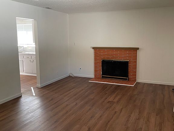 2nd image of 131 Brady Ct
