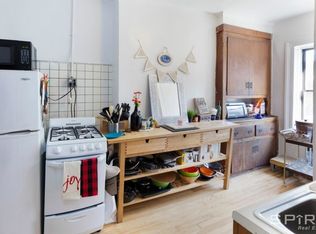 315 1st Ave #3B, New York, NY 10003