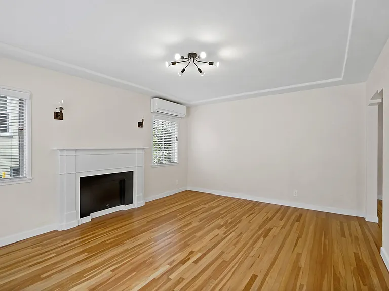 1826 W. Silverlake Dr — Photo 7
