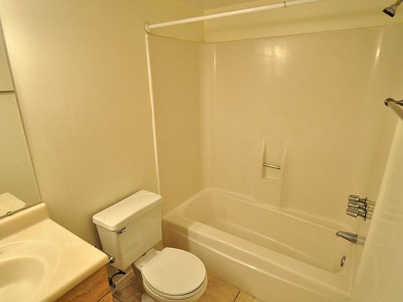 5th image of 3211 W Acapulco Ln