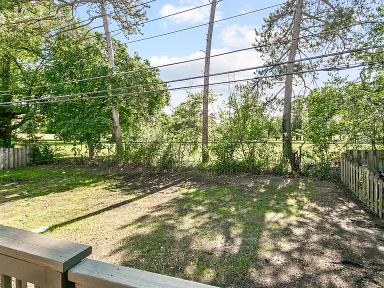 3N425 N Howard Ave — Photo 43