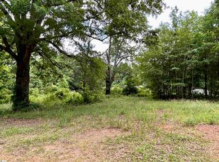 111 W Bluford St, Clinton, SC 29325