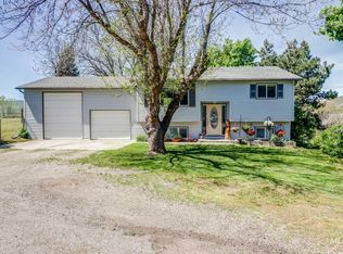 102 View Cir, Horseshoe Bend, ID 83629