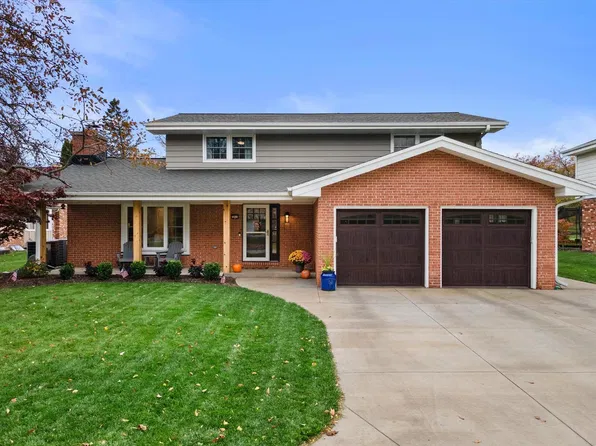 12513 N Jacqueline COURT, Mequon, WI 53092