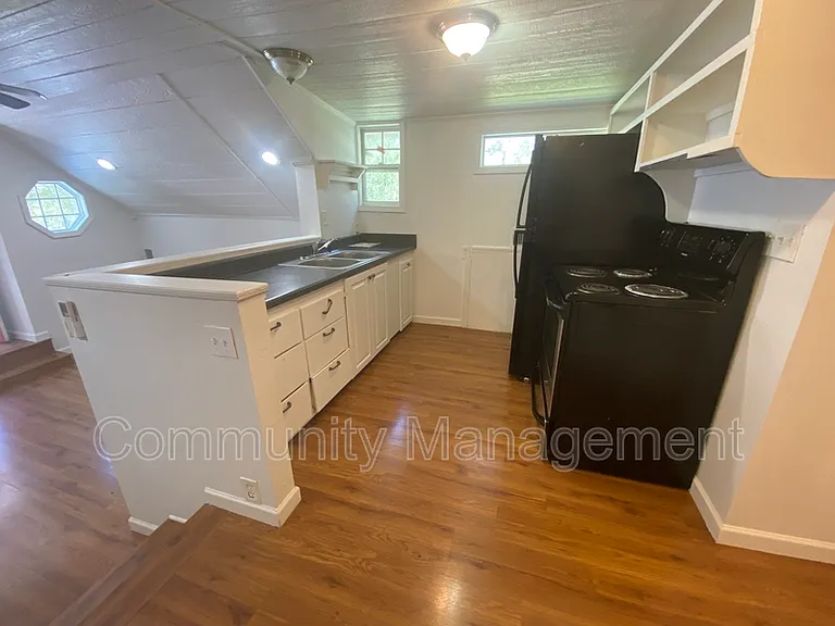 18819 Greenwell Springs Rd #D4 — Photo 7