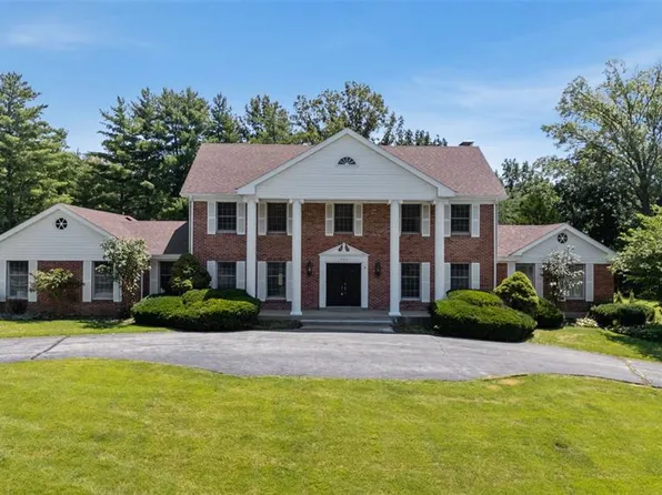 966 Cabernet Dr, Chesterfield, MO 63017